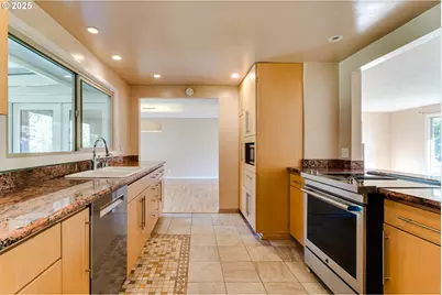 529 Antelope Way, Eugene, OR 97401 - Photo 11