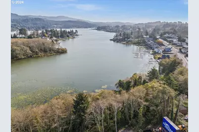 1906 NE 69th St, Lincoln City, OR 97367 - Photo 29