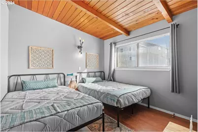 1906 NE 69th St, Lincoln City, OR 97367 - Photo 13