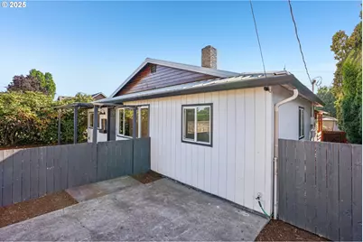 1019 Linn Ave, Oregon City, OR 97045 - Photo 3