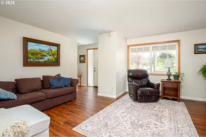 11240 SE Cranberry Loop, Clackamas, OR 97015 - Photo 7