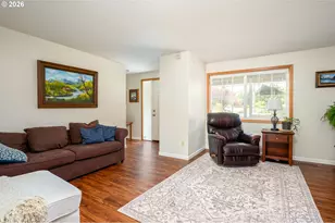 11240 SE Cranberry Loop, Clackamas, OR 97015 - Photo 7