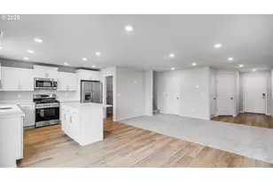 2255 Sawtelle Dr, Woodburn, OR 97071 - Photo 5