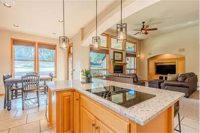 15580 S Mason Heights Dr, Oregon City, OR 97045 - Photo 15