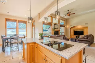 15580 S Mason Heights Dr, Oregon City, OR 97045 - Photo 15