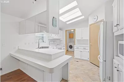 385 SE Anchor Ave, Depoe Bay, OR 97341 - Photo 7