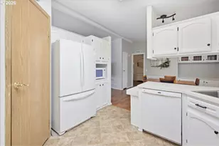 385 SE Anchor Ave, Depoe Bay, OR 97341 - Photo 11