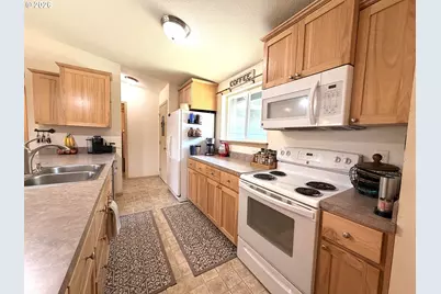 11510 Tiller Trail Hwy, Days Creek, OR 97429 - Photo 9