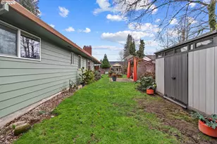 10644 NE Russell Ct, Portland, OR 97220 - Photo 43