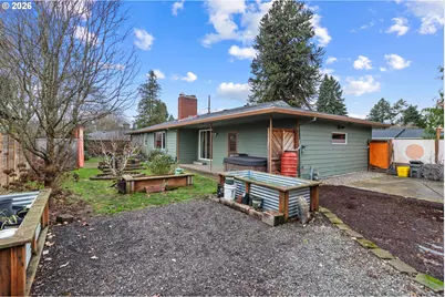 10644 NE Russell Ct, Portland, OR 97220 - Photo 41