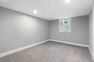 10644 NE Russell Ct, Portland, OR 97220 - Photo 33