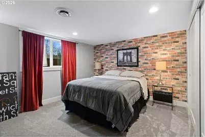 10644 NE Russell Ct, Portland, OR 97220 - Photo 31