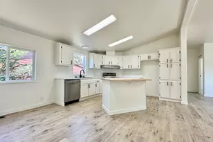 105 Columbia Ave, Wishram, WA 98673 - Photo 17