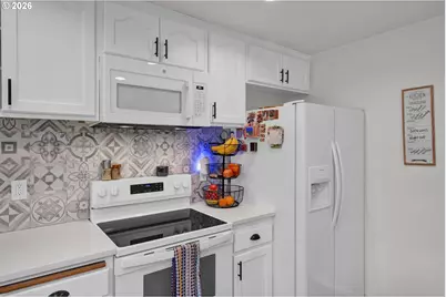 1265 Laurel St, Florence, OR 97439 - Photo 15