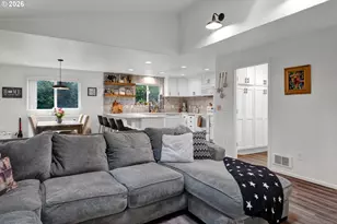 1265 Laurel St, Florence, OR 97439 - Photo 7