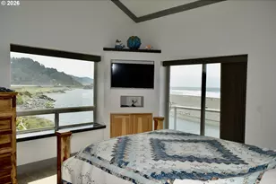 28978 Vizcaino Ct, Gold Beach, OR 97444 - Photo 23
