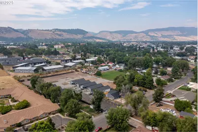 2104 True Ave, La Grande, OR 97850 - Photo 15