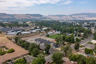 2104 True Ave, La Grande, OR 97850 - Photo 15