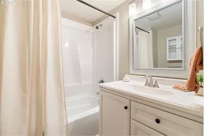 7805 N Hereford Ave, Portland, OR 97203 - Photo 19