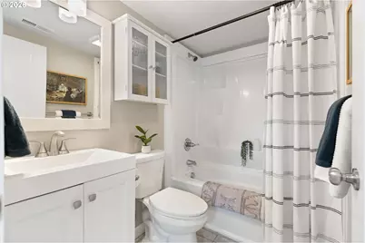 7805 N Hereford Ave, Portland, OR 97203 - Photo 25