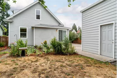 7805 N Hereford Ave, Portland, OR 97203 - Photo 37