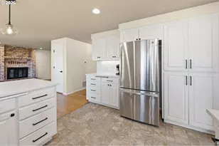 2536 15th St, Springfield, OR 97477 - Photo 13