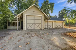 1610 Cal Young Rd, Eugene, OR 97401 - Photo 3