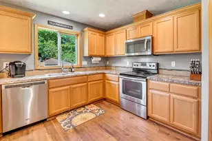 42047 Eddy Point Ln, Astoria, OR 97103 - Photo 13