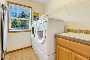 42047 Eddy Point Ln, Astoria, OR 97103 - Photo 29