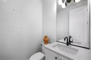 27776 SW Larkspur Ter, Wilsonville, OR 97070 - Photo 21