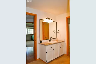 841 12th St, Lafayette, OR 97127 - Photo 23