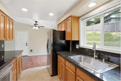 511 W 3rd St, La Center, WA 98629 - Photo 19