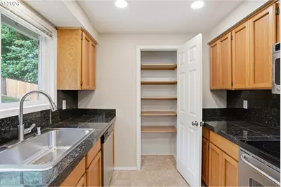 511 W 3rd St, La Center, WA 98629 - Photo 17