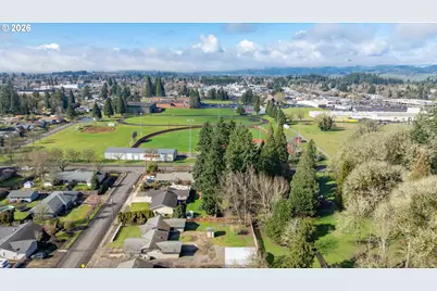 1749 NE Orchard Ave, McMinnville, OR 97128 - Photo 35