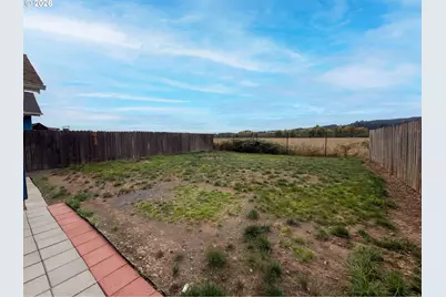 1615 SE Jonathan Ave, Dallas, OR 97338 - Photo 5