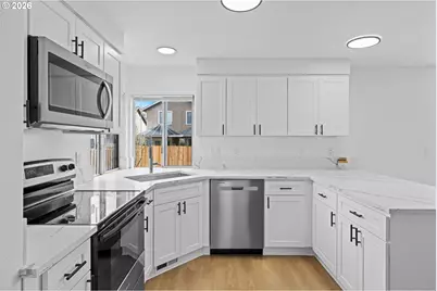 5346 NW Deerfield Way, Portland, OR 97229 - Photo 15