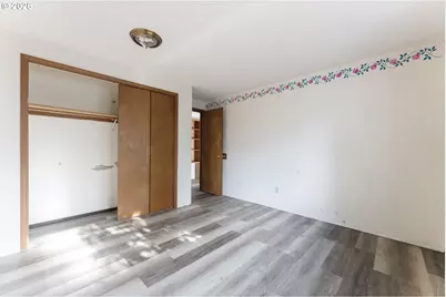 435 Gentle Ave E, Monmouth, OR 97361 - Photo 9