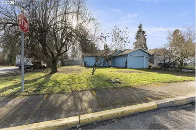 435 Gentle Ave E, Monmouth, OR 97361 - Photo 1