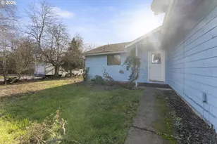 435 Gentle Ave E, Monmouth, OR 97361 - Photo 3