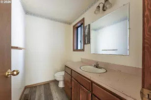 435 Gentle Ave E, Monmouth, OR 97361 - Photo 7