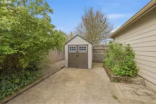 2340 SW Howard Dr, McMinnville, OR 97128 - Photo 25
