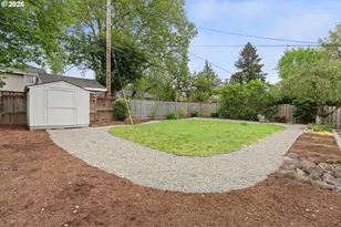 1860 SW Wynwood Ave, Portland, OR 97225 - Photo 37