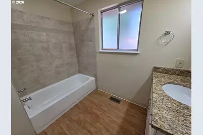 12835 SE Foster Rd, Portland, OR 97236 - Photo 13