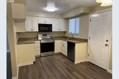 12835 SE Foster Rd, Portland, OR 97236 - Photo 7