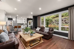 7717 NW Blue Pointe Ln, Portland, OR 97229 - Photo 19