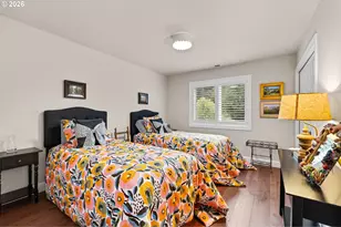 7717 NW Blue Pointe Ln, Portland, OR 97229 - Photo 25