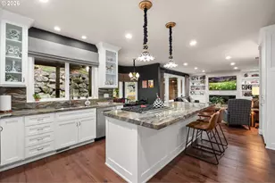 7717 NW Blue Pointe Ln, Portland, OR 97229 - Photo 17