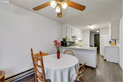 831 NE 90th Ave, Portland, OR 97220 - Photo 7