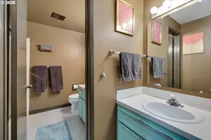 831 NE 90th Ave, Portland, OR 97220 - Photo 15