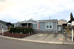 124 Country Side Ln, Winston, OR 97496 - Photo 1